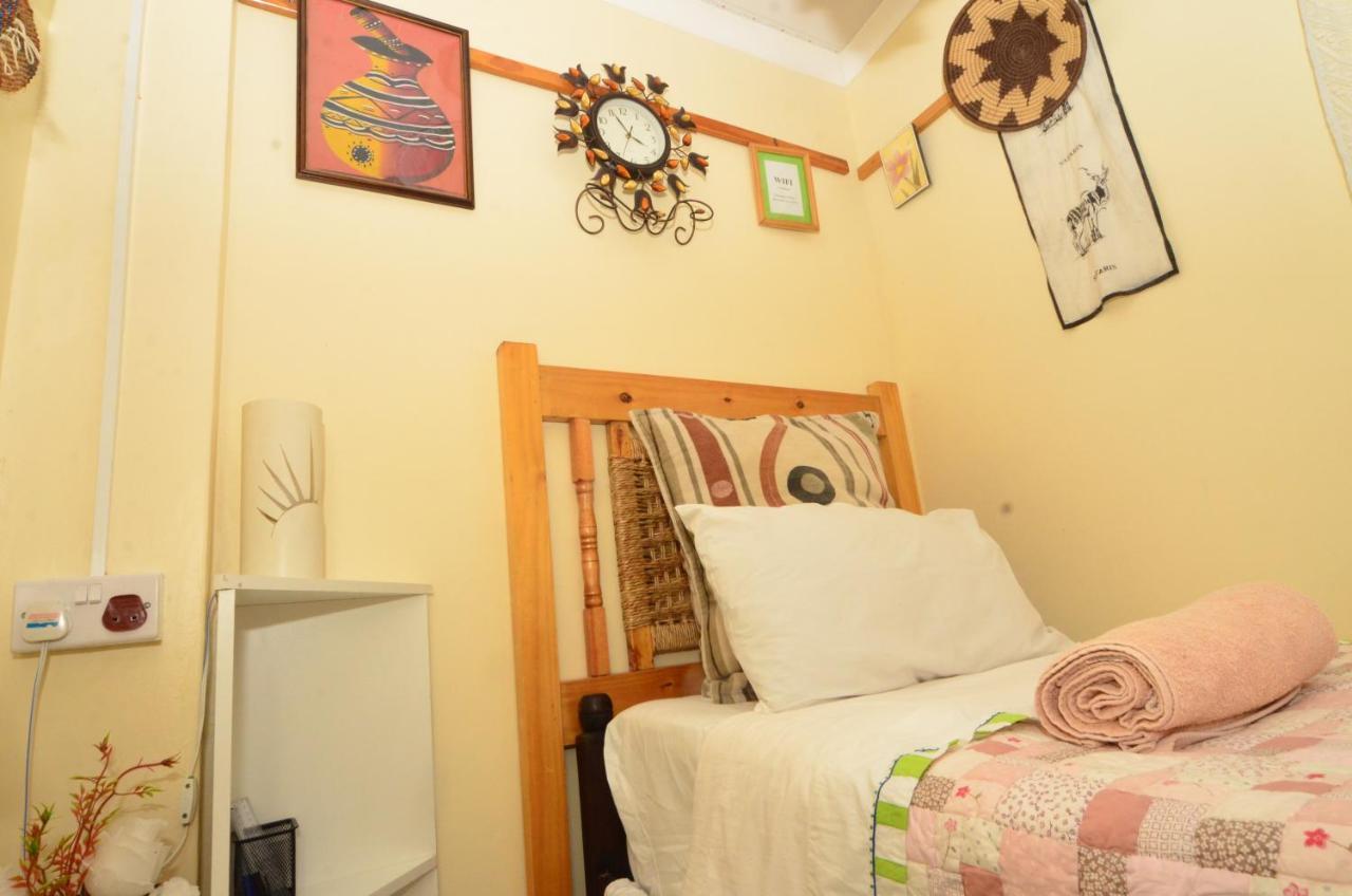 Kwampofu Guest House Harare Ngoại thất bức ảnh