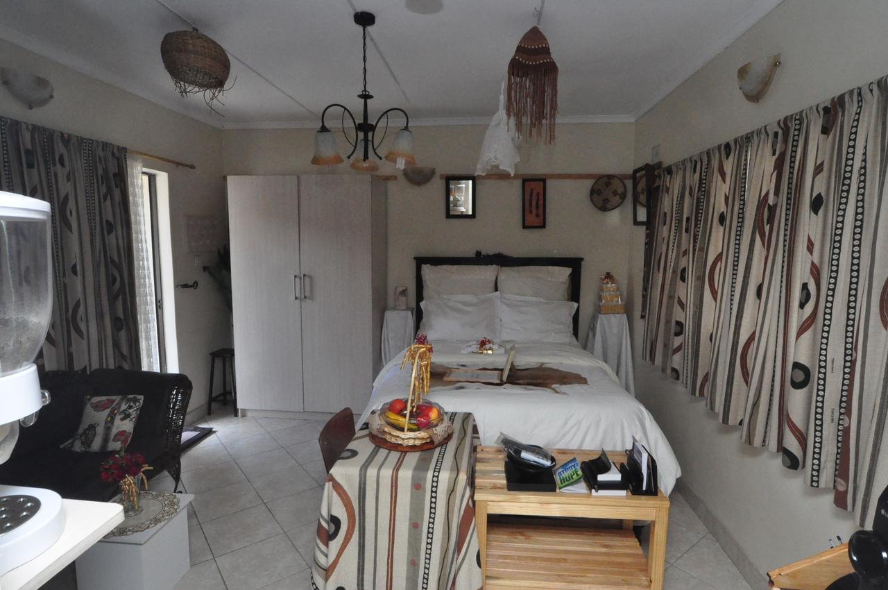 Kwampofu Guest House Harare Ngoại thất bức ảnh
