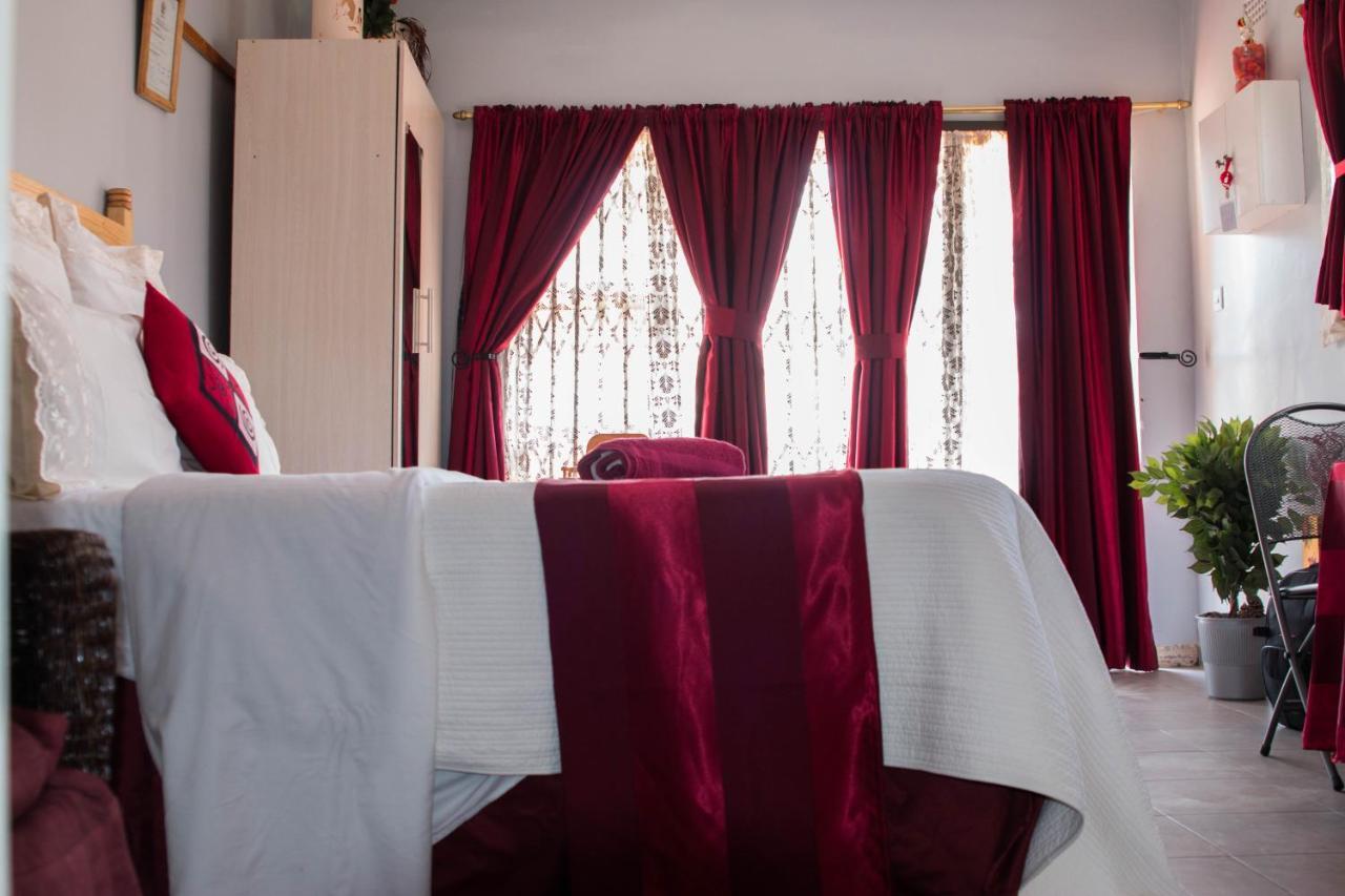 Kwampofu Guest House Harare Ngoại thất bức ảnh